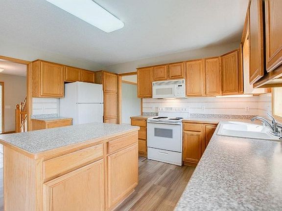 4th image of 14288 Fridley Way
