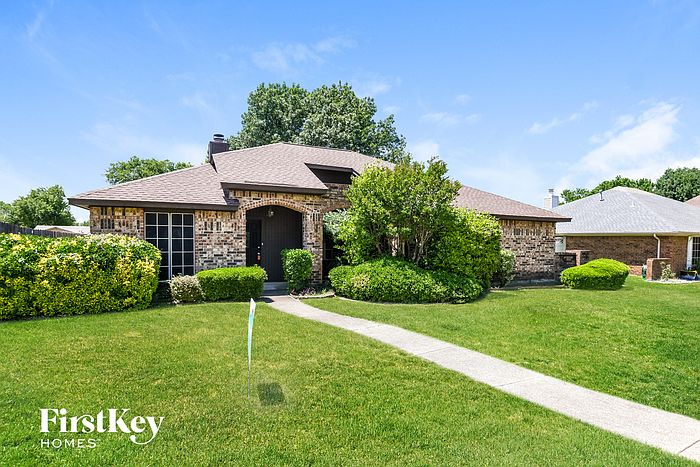 1st image of 1305 Essex Dr