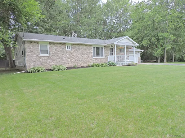 2045 Dave Dr, Clio, MI 48420