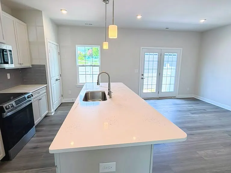 7318 Childress Dr SW — Photo 4