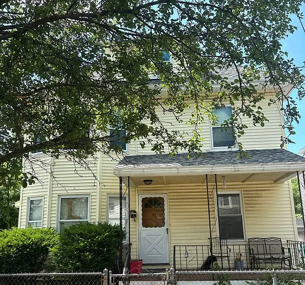 39 Manning St — Photo 1