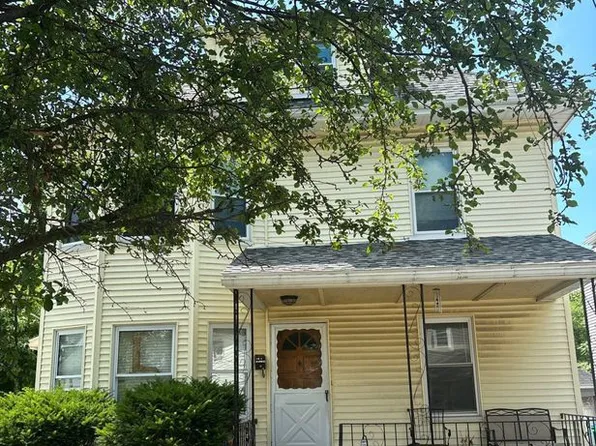 39 Manning St, Medford, MA 02155