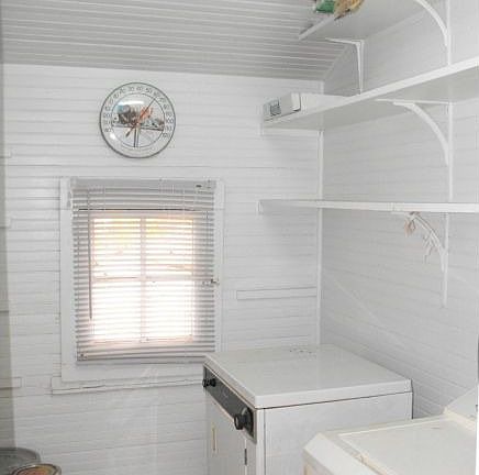 Huge Pantry/Laundry Room