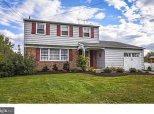 519 Winchester Rd, Warminster, PA 18974