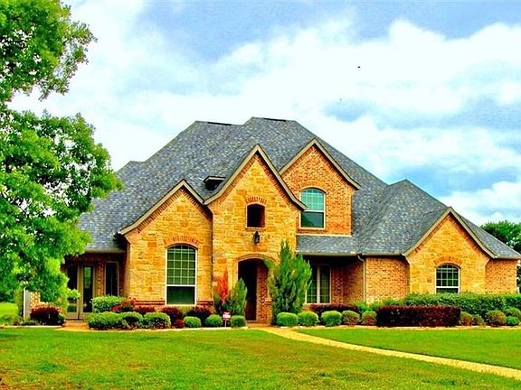 5th image of 1077 Hidden Oaks Dr