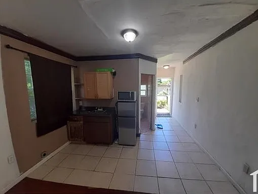 759 S Biscayne River Dr #B — Photo 2