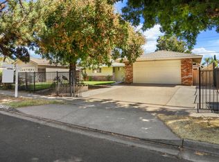 2204 Carver Rd, Modesto, CA 95350