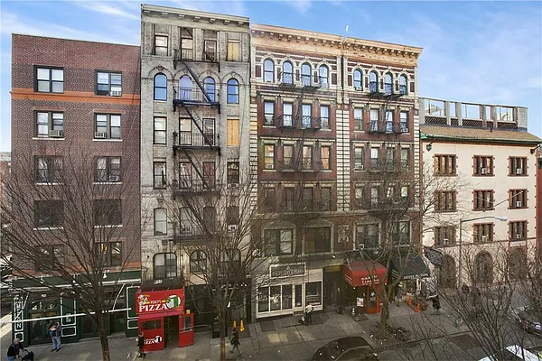 Sold by R New York | media 6