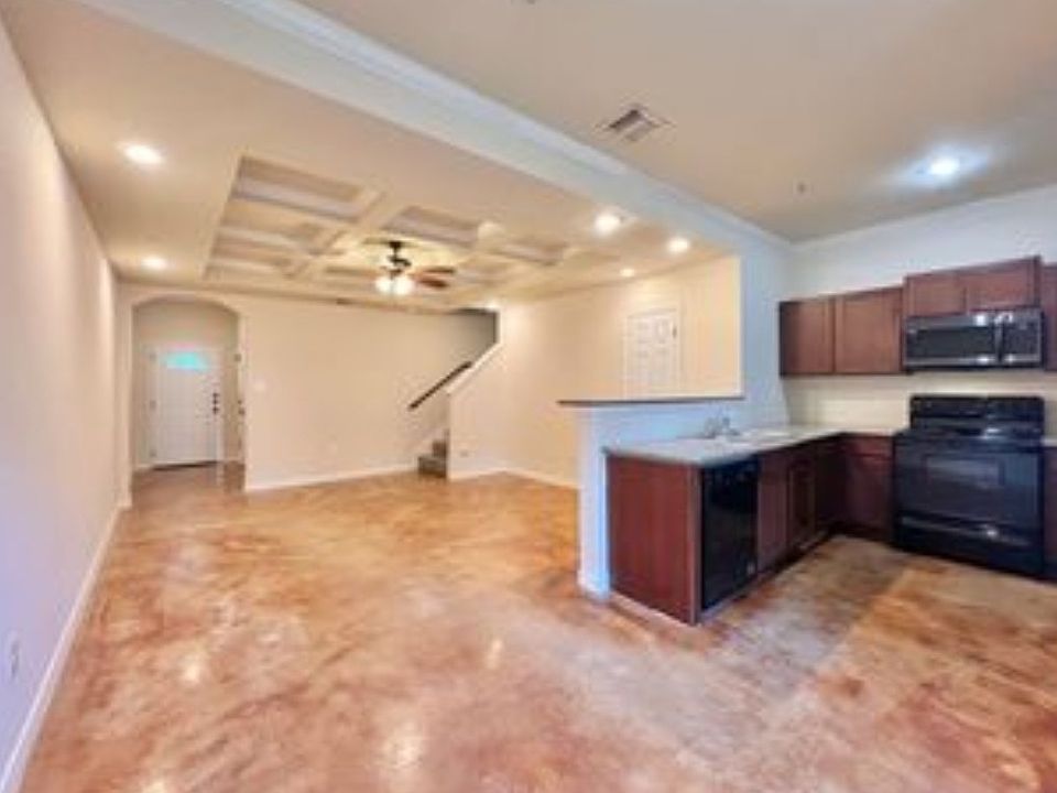 1st image of 5110 Flipper Dr