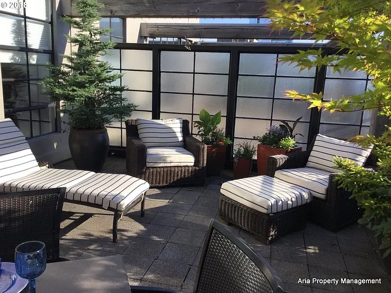 1011 NW Glisan St #302 — Photo 21