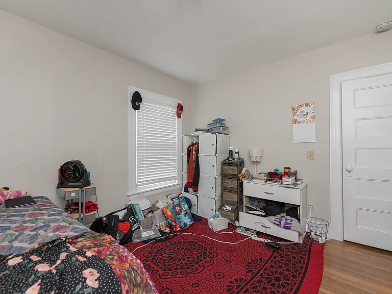 14 Audubon St #UPSTAIRS — Photo 9