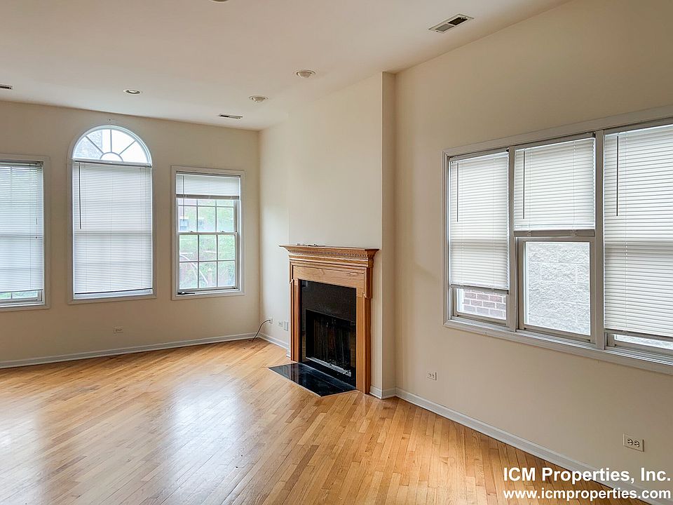 1st image of 2510 N Southport Ave #3