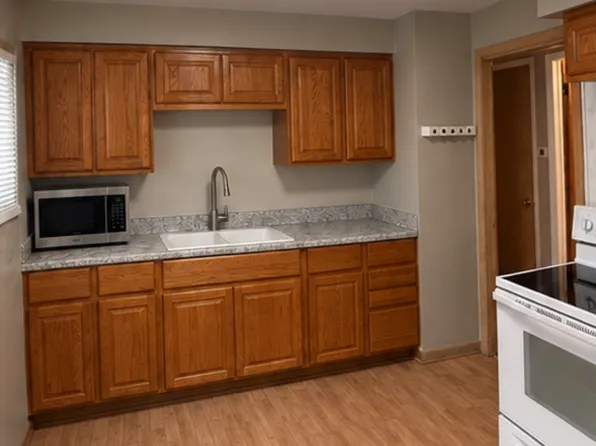 527 S 74th St #529, Milwaukee, WI 53214