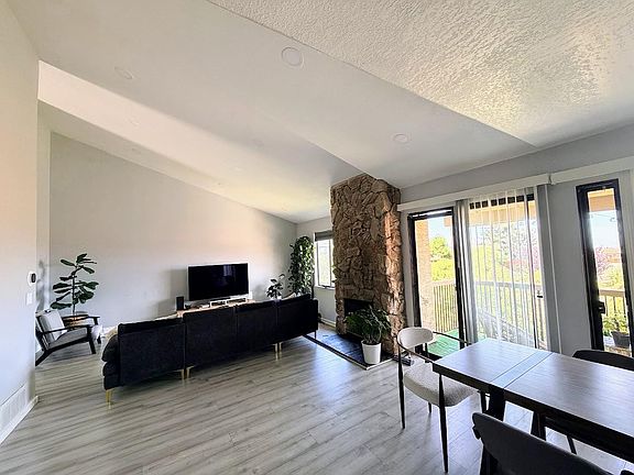 2nd image of 3217 Contreras Pl