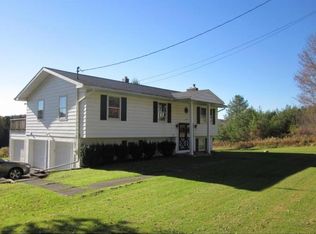 1317 Hawleyton Rd, Binghamton, NY 13903