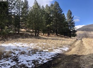 Umatilla St, La Grande, OR 97850