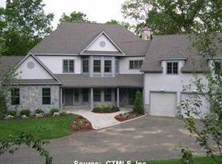 92 Grey Fox Trl, Woodbury, CT 06798