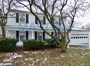 532 Dussel Dr, Maumee, OH 43537
