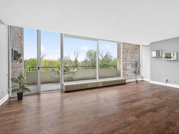 1000 Urlin Ave APT 501, Grandview, OH 43212