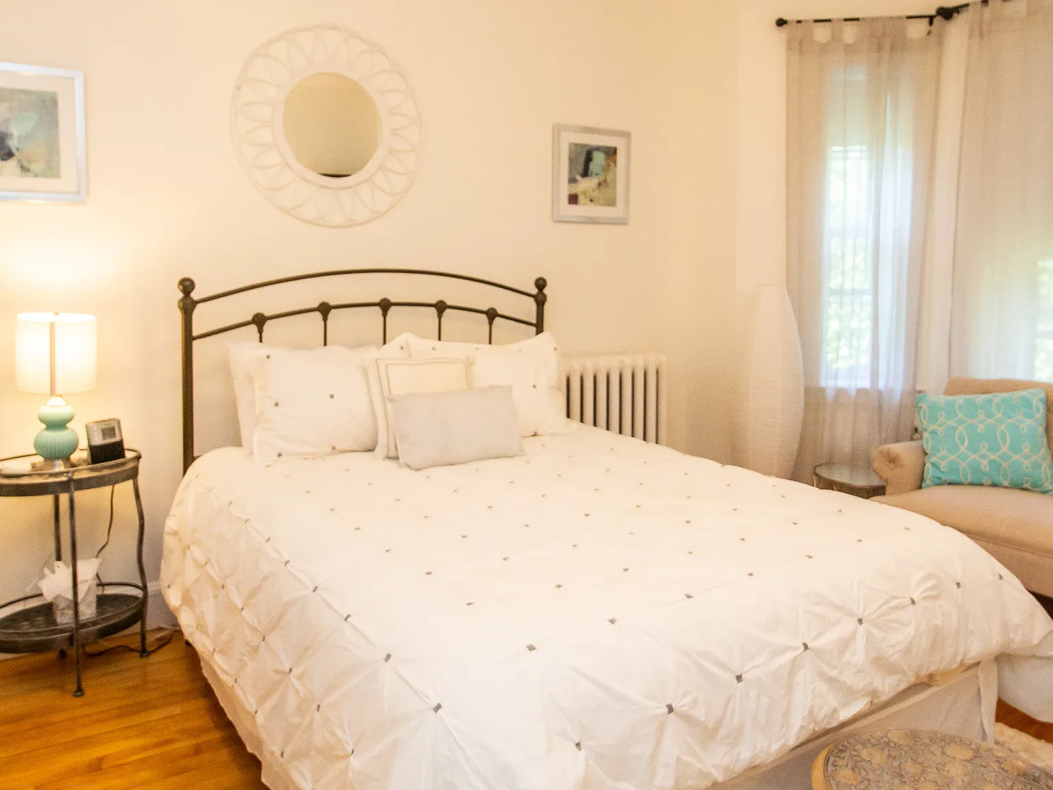 Studio, 450 sqft, $3,990 — Photo 4