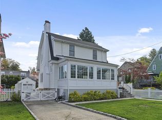 11 Westwood Avenue, New Rochelle, NY 10801