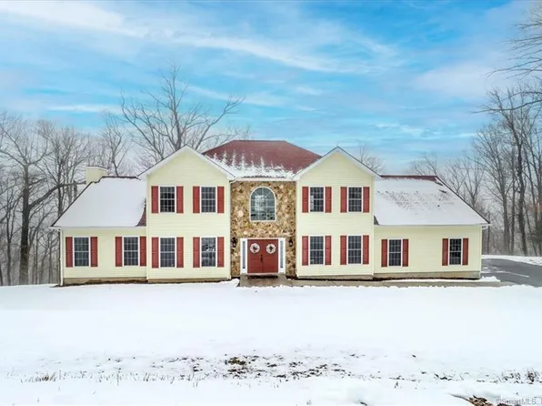 186 Pumpkin Hill Road, New Milford, CT 06776