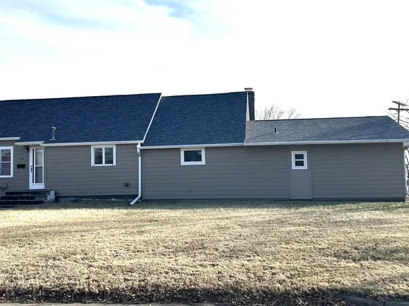 1104 27th St, Belleville, KS 66935