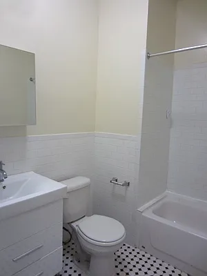 Rented by Bohemia Realty Group | media 36