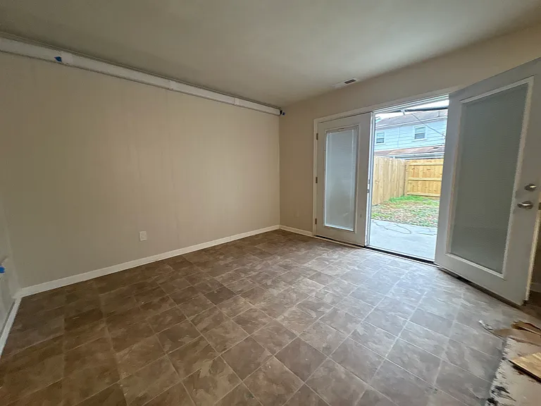 813 S Grosvenor Ct — Photo 13