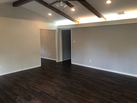 4th image of 3223 Cypress Point Dr