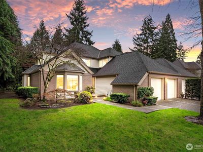 1726 Bellevue Way NE, Bellevue, WA, 98004