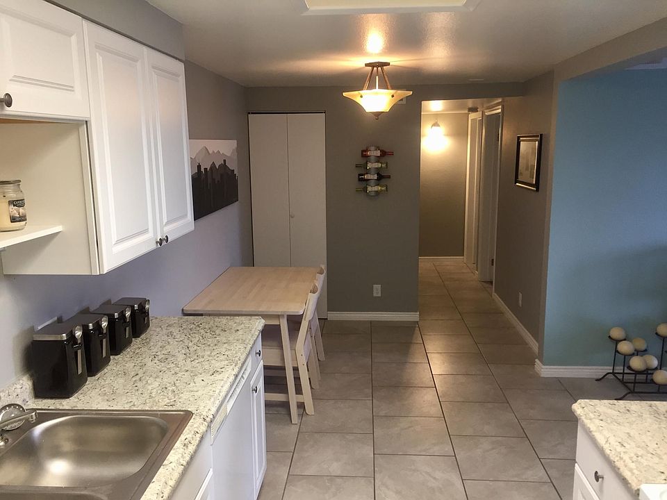 1st image of 2929 W Floyd Ave #3