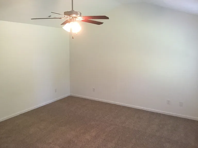 2346 Malone Way — Photo 8
