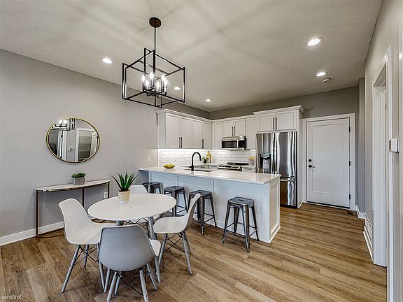 3-Bedroom-Kings-Grove-Townhomes-05122021_144611