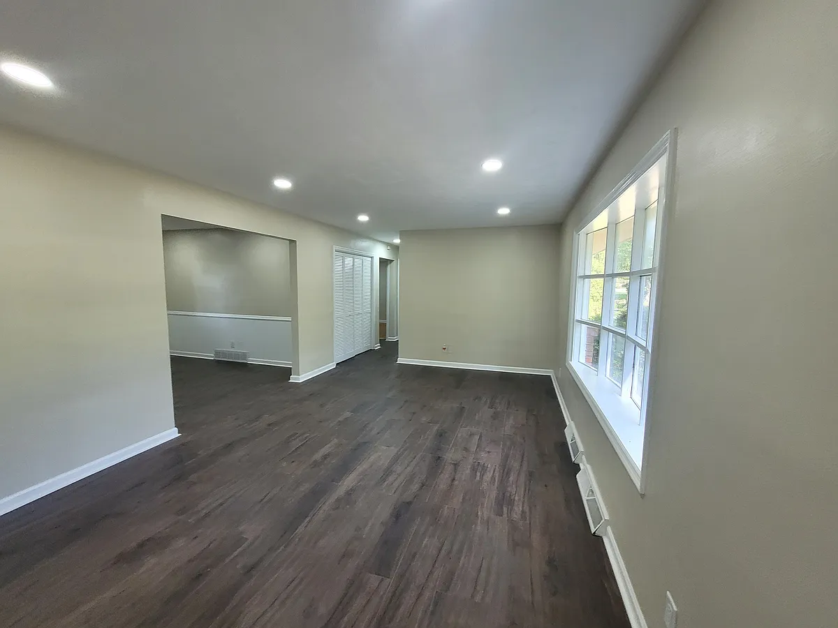Building Photo - 4120 Mallard Dr