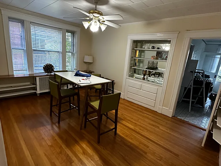 25 Fairfield St #4 — Photo 8