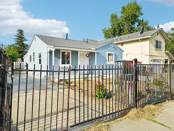 3rd image of 3404 22nd Ave