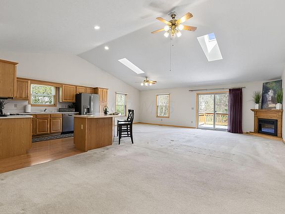 4th image of 257 Green Valley Dr