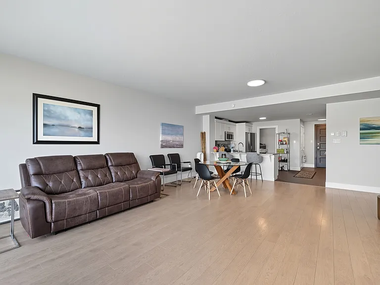 15 Kings Wharf Pl #501 — Photo 11