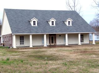 39092 James Dr, Prairieville, LA 70769