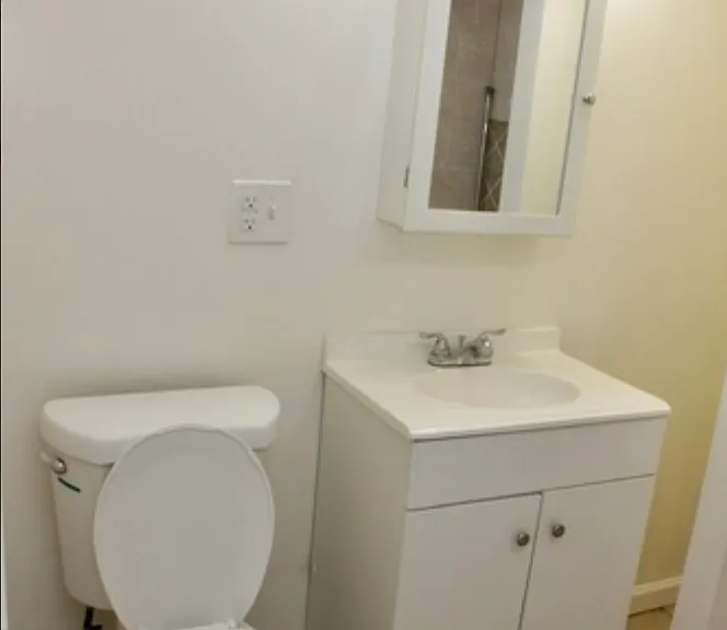 289 Claremont Ave — Photo 17