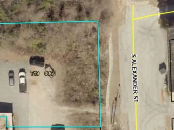 104 S Alexander St #4, Toccoa, GA 30577