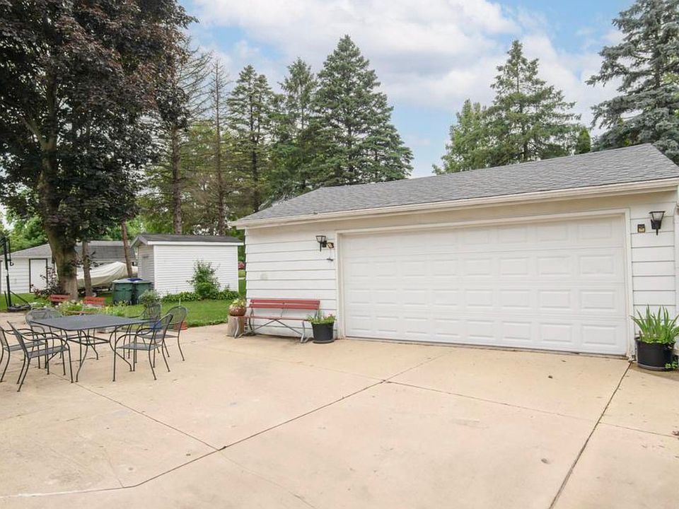 2nd image of 4226 Tumblewood Ln