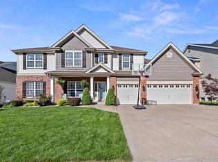 929 Bentley Park Cir, O'Fallon, MO 63368