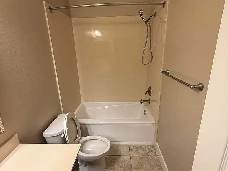 2487 N Mountainside Dr — Photo 32