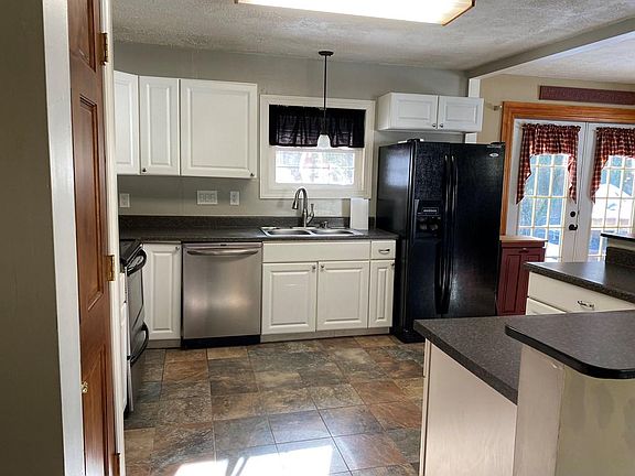 4th image of 2124 Dorman Dr