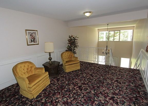 3rd image of 2736 Highland Dr APT 8