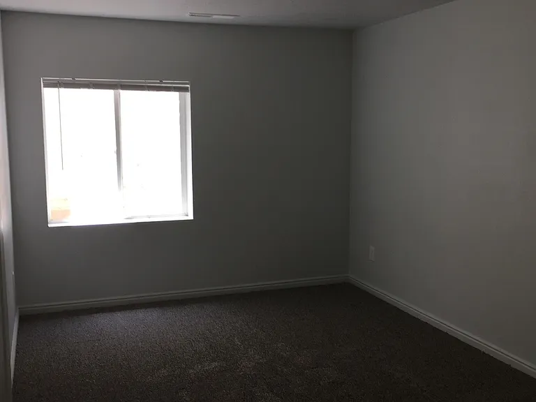 311 N 700 W #1 — Photo 3