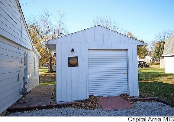 5th image of 604 Sedentop St