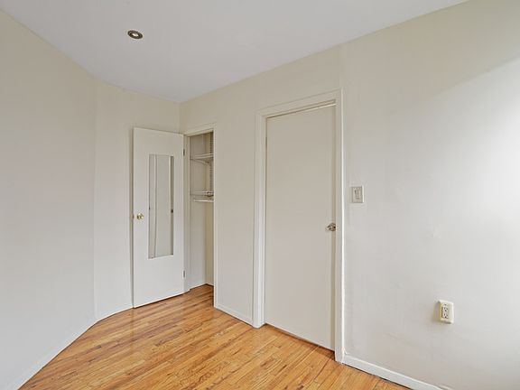 5th image of 242 E 10th St APT 17
